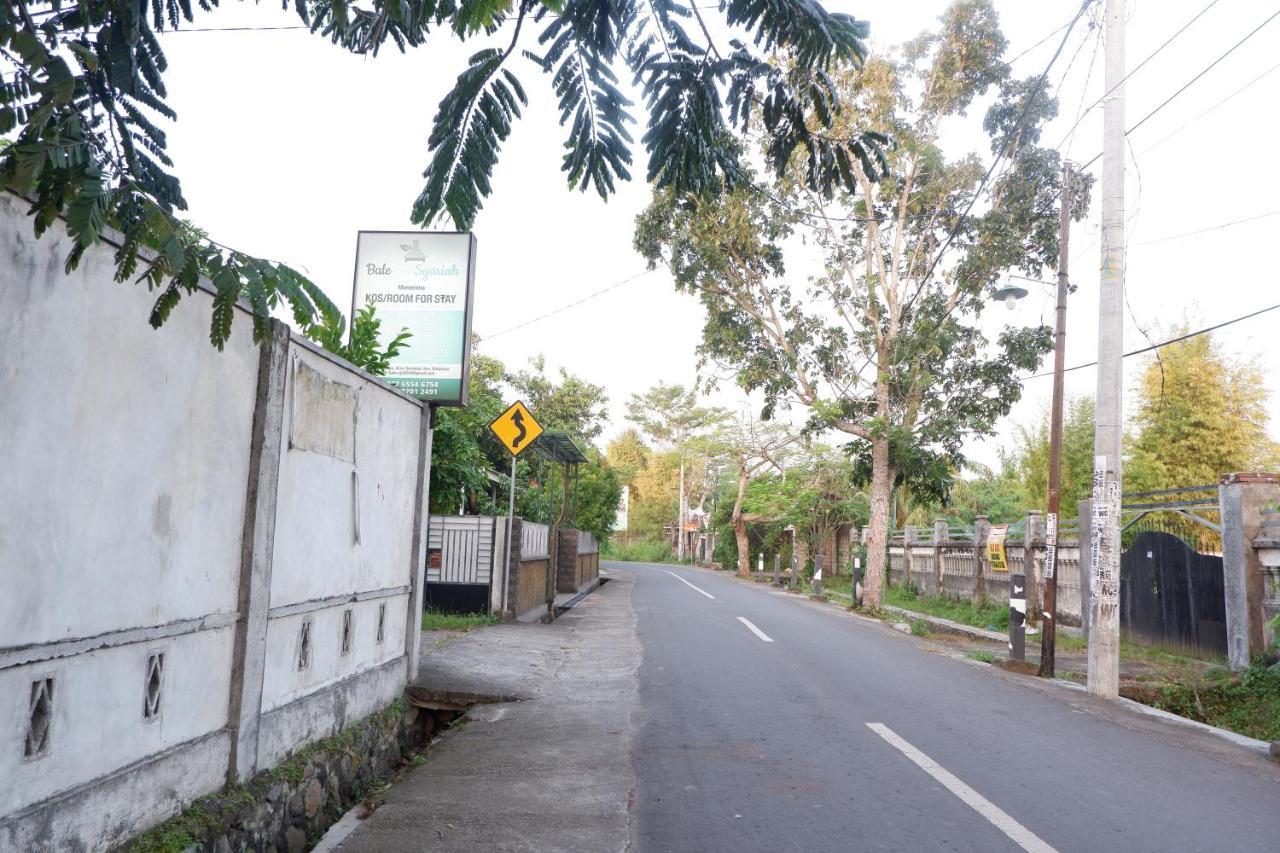 Reddoorz At Bale Eja Syariah Senggigi Apartment Montongbuwoh ภายนอก รูปภาพ