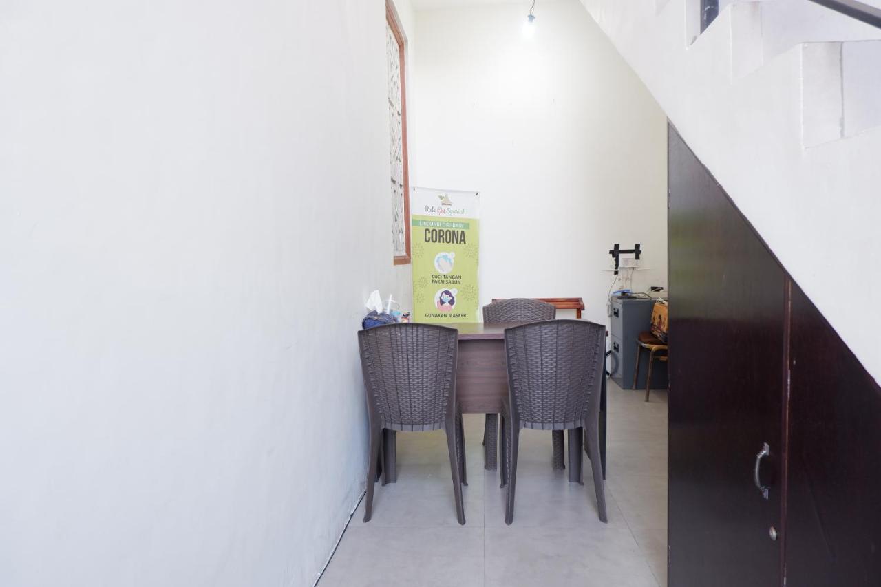 Reddoorz At Bale Eja Syariah Senggigi Apartment Montongbuwoh ภายนอก รูปภาพ